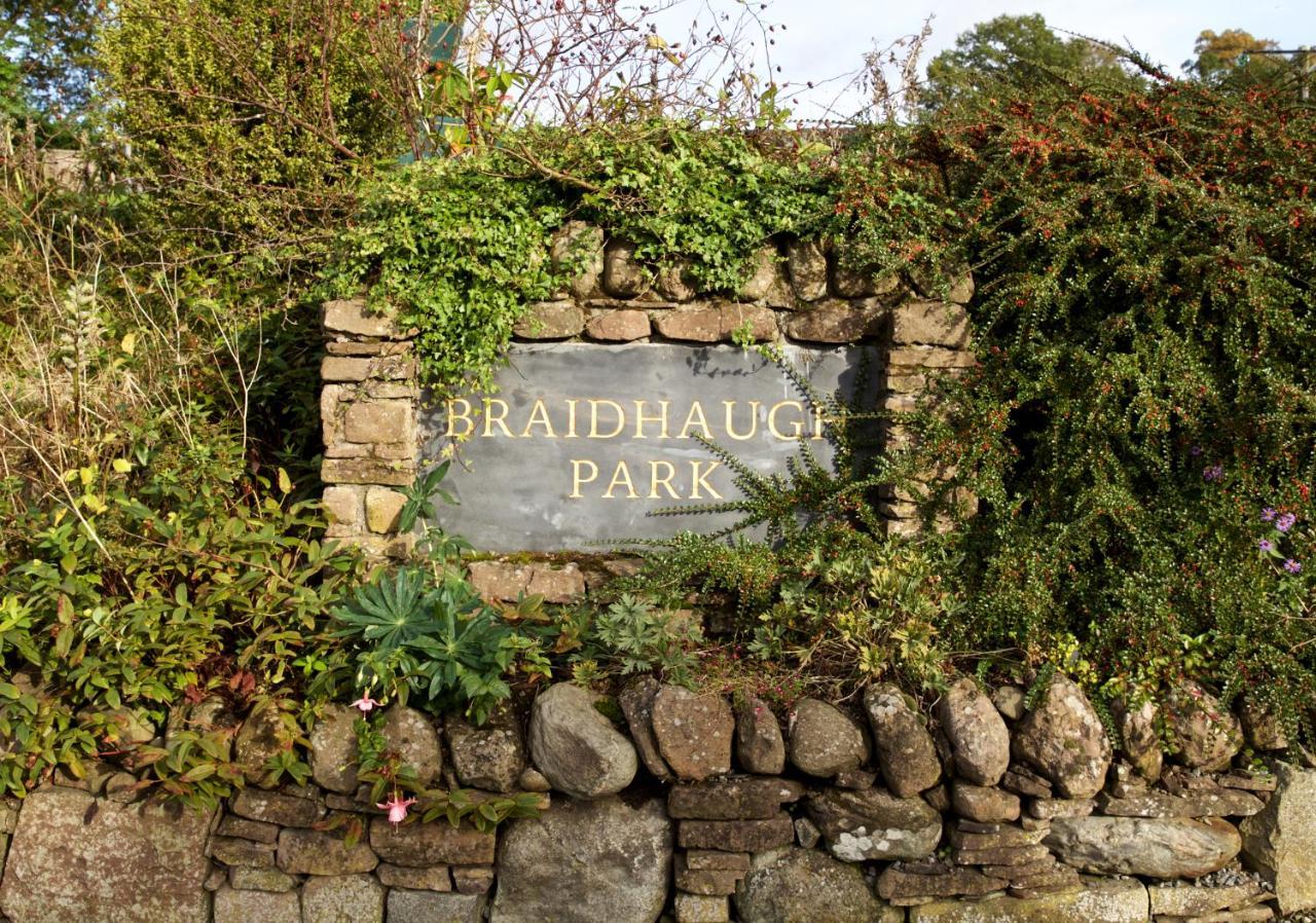 Braidhaugh Holiday Lodge And Glamping Park Crieff Exterior photo