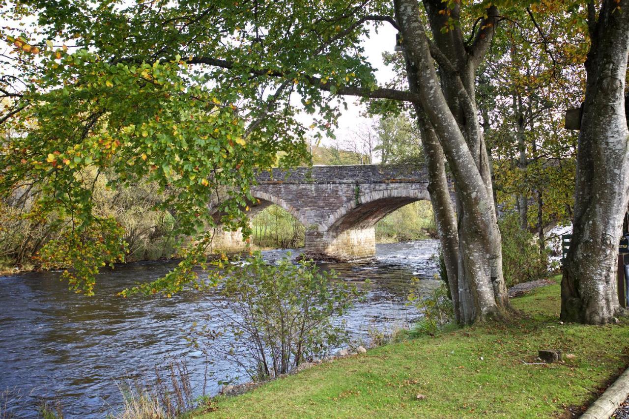 Braidhaugh Holiday Lodge And Glamping Park Crieff Exterior photo