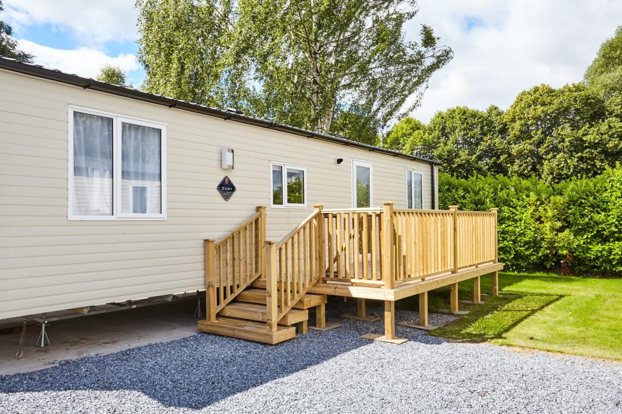 Braidhaugh Holiday Lodge And Glamping Park Crieff Exterior photo